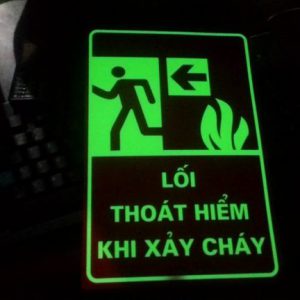 biển báo lối thoat hiểm - Nguyệt Ánh chuyên thi công pro3m